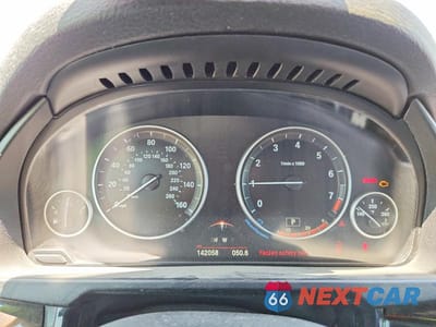 Zdjęcie 9 z 13 samochodu: 2015 BMW X5 SDRIVE35I VIN:5UXKR2C58F0H40195 - miniatura