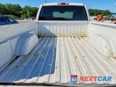 Zdjęcie 10 z 12 samochodu: 2003 CHEVROLET SILVERADO K1500 VIN:1GCEK14V13Z146242 - miniatura