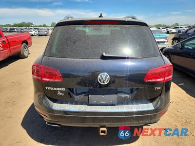 Zdjęcie 6 z 12 samochodu: 2014 VOLKSWAGEN TOUAREG V6 TDI VIN:WVGEP9BP4ED011787 - miniatura