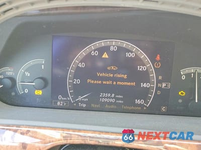 Zdjęcie 9 z 13 samochodu: 2007 MERCEDES-BENZ S 550 VIN:WDDNG71X07A118484 - miniatura