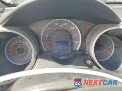 Zdjęcie 9 z 12 samochodu: 2012 HONDA FIT VIN:JHMGE8G37CS001734 - miniatura