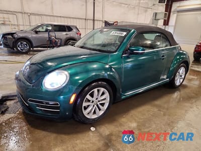 2017 VOLKSWAGEN BEETLE S/SE 3VW517AT2HM809946 - główne zdjęcie licytacji z USA - miniatura
