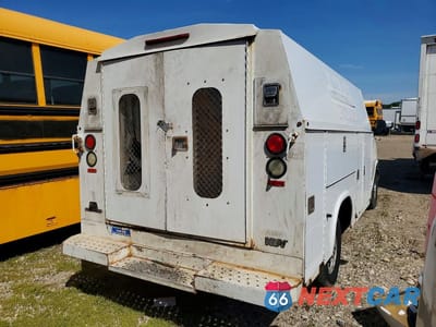 Trzecie zdjęcie samochodu z tyłu: 2007 GMC SAVANA CUTAWAY G3500 VIN:1GDHG31U271253922 - miniatura