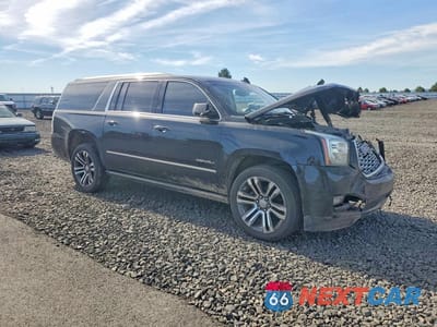 Czwarte zdjęcie samochodu z boku: 2018 GMC YUKON XL DENALI VIN:1GKS2HKJ1JR133682 - miniatura