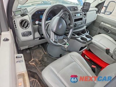 Zdjęcie 8 z 13 samochodu: 2023 FORD E350 REFRIGERATED BOX TRUCK VIN:1FDWE3FKXPDD14758 - miniatura