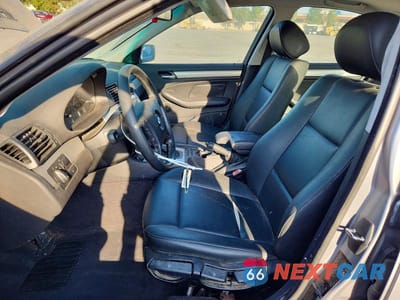 Zdjęcie 7 z 12 samochodu: 2003 BMW 325 I VIN:WBAEV33433KR24008 - miniatura