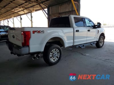 Trzecie zdjęcie samochodu z tyłu: 2018 FORD F250 SUPER DUTY VIN:1FT7W2BT0JEB97403 - miniatura