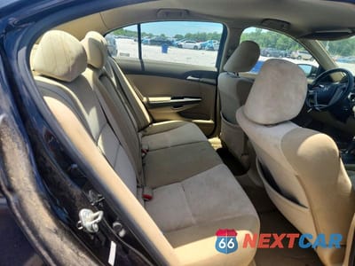 Zdjęcie 10 z 12 samochodu: 2010 HONDA ACCORD LX VIN:1HGCP2F32AA087077 - miniatura