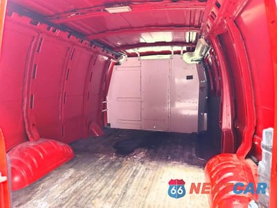 Zdjęcie 10 z 13 samochodu: 2008 CHEVROLET EXPRESS G1 - DELIVERY VAN VIN:1GCFG154881101686 - miniatura