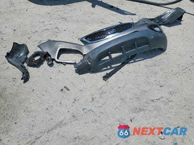 Zdjęcie 13 z 14 samochodu: 2012 KIA SORENTO EX VIN:5XYKU4A21CG210559 - miniatura