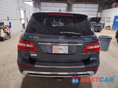 Zdjęcie 6 z 14 samochodu: 2014 MERCEDES-BENZ ML 550 4MATIC VIN:4JGDA7DB6EA407126 - miniatura