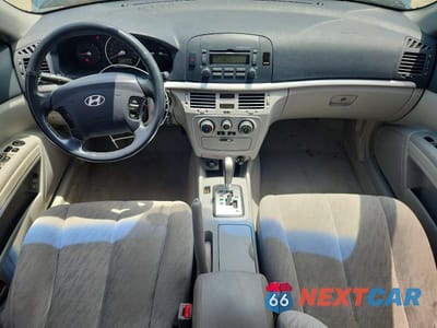 Zdjęcie 8 z 12 samochodu: 2006 HYUNDAI SONATA GL VIN:5NPET46C36H134647 - miniatura