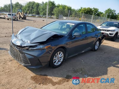 2025 TOYOTA CAMRY LE 4T1DAACK8SU045017 - główne zdjęcie licytacji z USA - miniatura
