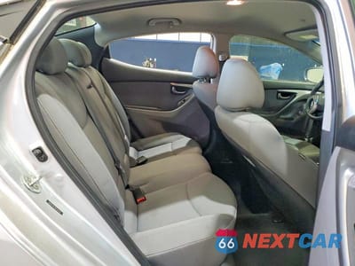 Zdjęcie 10 z 12 samochodu: 2013 HYUNDAI ELANTRA GLS VIN:5NPDH4AE5DH196456 - miniatura