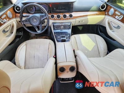 Zdjęcie 8 z 13 samochodu: 2017 MERCEDES-BENZ E 300 4MATIC VIN:WDDZF4KB7HA076113 - miniatura