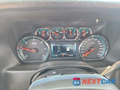 Zdjęcie 9 z 13 samochodu: 2017 GMC YUKON SLT VIN:1GKS2BKC0HR189217 - miniatura