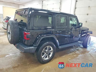 Trzecie zdjęcie samochodu z tyłu: 2019 JEEP WRANGLER UNLIMITED SAHARA VIN:1C4HJXEG0KW656536 - miniatura