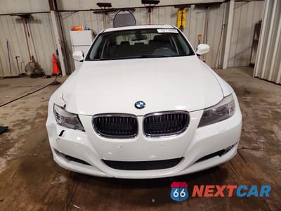 Piąte zdjęcie samochodu w środku: 2011 BMW 328 XI SULEV VIN:WBAPK5G51BNN31718 - miniatura