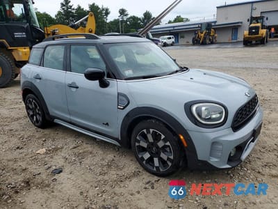 Czwarte zdjęcie samochodu z boku: 2024 MINI COOPER S COUNTRYMAN ALL4 VIN:WMZ83BR04R3R81065 - miniatura