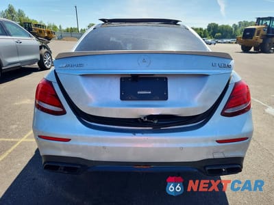 Zdjęcie 6 z 12 samochodu: 2020 MERCEDES-BENZ E 63 AMG-S 4MATIC VIN:W1KZF8KB5LA824969 - miniatura