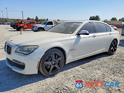 2015 BMW 750 LI WBAYE8C58FD781620 - główne zdjęcie licytacji z USA - miniatura