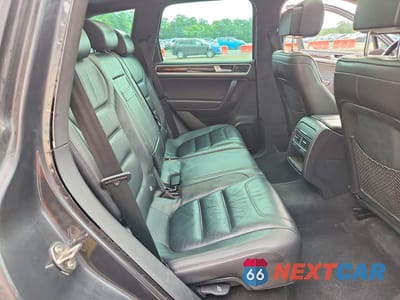 Zdjęcie 11 z 13 samochodu: 2014 VOLKSWAGEN TOUAREG V6 VIN:WVGEF9BP9ED014963 - miniatura