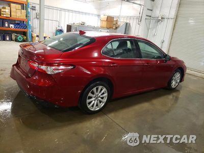Trzecie zdjęcie samochodu z tyłu: 2020 TOYOTA CAMRY LE VIN:4T1C11BK0LU002869 - miniatura
