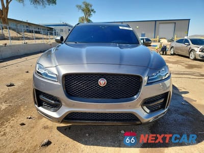 Piąte zdjęcie samochodu w środku: 2019 JAGUAR F-PACE R - SPORT VIN:SADCL2GX1KA398839 - miniatura