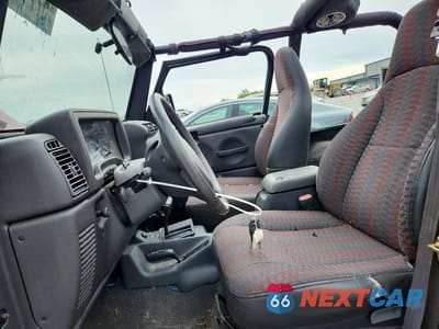 Zdjęcie 7 z 14 samochodu: 2000 JEEP WRANGLER / TJ VIN:1J4FA49S4YP787048 - miniatura