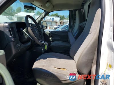 Zdjęcie 7 z 13 samochodu: 2014 CHEVROLET EXPRESS 1500 CARGO DELIVERY VAN VIN:1GCSGAFX1E1106117 - miniatura