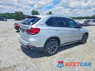 Trzecie zdjęcie samochodu z tyłu: 2018 BMW X5 XDR40E VIN:5UXKT0C52J0W02423 - miniatura