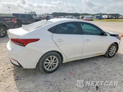Trzecie zdjęcie samochodu z tyłu: 2021 HYUNDAI ACCENT SEL VIN:3KPC24A65ME137434 - miniatura
