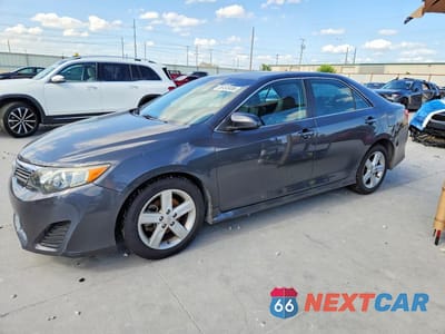 2012 TOYOTA CAMRY SE 4T1BF1FK5CU082743 - główne zdjęcie licytacji z USA - miniatura