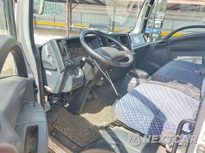 Zdjęcie 8 z 14 samochodu: 2023 ISUZU NPR HD - BOX TRUCK VIN:54DC4W1D3PS206882 - miniatura