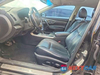 Zdjęcie 7 z 12 samochodu: 2013 NISSAN ALTIMA VIN:1N4BL3AP0DC129539 - miniatura