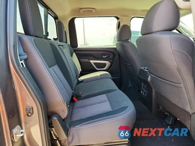 Zdjęcie 10 z 12 samochodu: 2022 NISSAN TITAN XD SV VIN:1N6AA1FB6NN100112 - miniatura