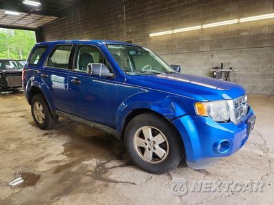 Czwarte zdjęcie samochodu z boku: 2011 FORD ESCAPE XLS VIN:1FMCU0C77BKB72202 - miniatura