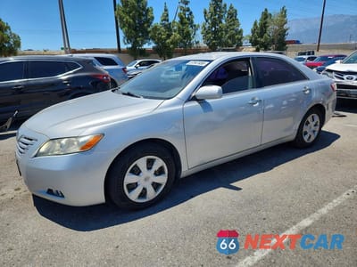 2007 TOYOTA CAMRY LE V6 4T1BK46K87U012625 - główne zdjęcie licytacji z USA - miniatura