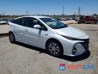 Czwarte zdjęcie samochodu z boku: 2021 TOYOTA PRIUS PRIME LIMITED VIN:JTDKAMFPXM3191240 - miniatura