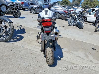 Zdjęcie 6 z 8 samochodu: 2021 BMW F 750 GS VIN:WB10B1801M6E71033 - miniatura