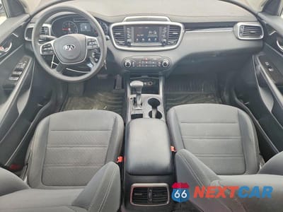 Zdjęcie 8 z 13 samochodu: 2020 KIA SORENTO S VIN:5XYPG4A53LG613255 - miniatura