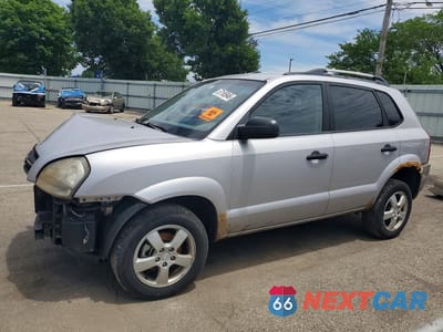 2005 HYUNDAI TUCSON GL KM8JM12B65U092580 - główne zdjęcie licytacji z USA - miniatura