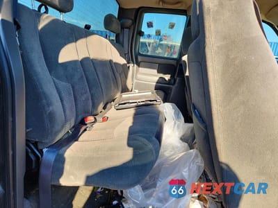 Zdjęcie 10 z 13 samochodu: 2004 CHEVROLET SILVERADO K1500 VIN:2GCEK19T841269439 - miniatura