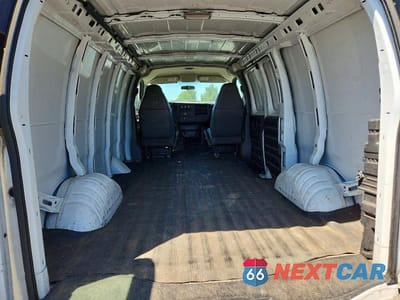 Zdjęcie 10 z 13 samochodu: 2008 CHEVROLET EXPRESS G2500 VIN:1GCGG25C181190065 - miniatura