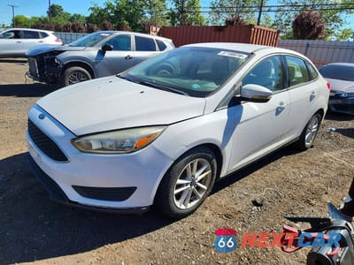 2015 FORD FOCUS SE 1FADP3F2XFL263276 - główne zdjęcie licytacji z USA - miniatura