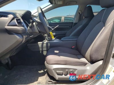 Zdjęcie 7 z 13 samochodu: 2022 TOYOTA CAMRY LE VIN:4T1C31AK5NU576592 - miniatura