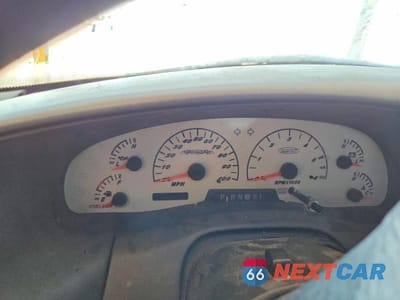 Zdjęcie 9 z 12 samochodu: 2000 FORD F150 VIN:2FTRX18L9YCB18575 - miniatura