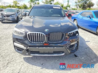 Piąte zdjęcie samochodu w środku: 2019 BMW X3 SDRIVE30I VIN:5UXTR7C58KLF34398 - miniatura