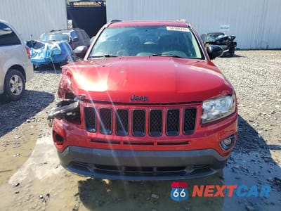 Piąte zdjęcie samochodu w środku: 2014 JEEP COMPASS SPORT VIN:1C4NJCBA5ED812887 - miniatura