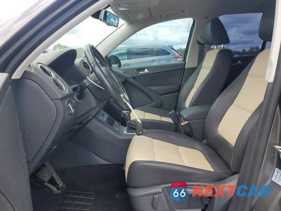 Zdjęcie 7 z 13 samochodu: 2016 VOLKSWAGEN TIGUAN S VIN:WVGBV7AX5GW602300 - miniatura